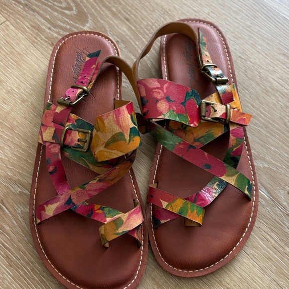 NWOT Patricia Nash Women Leather Slingback Sandals Fidella